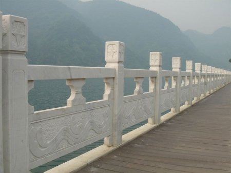 風景區(qū)漢白玉鏤空橋面石欄板